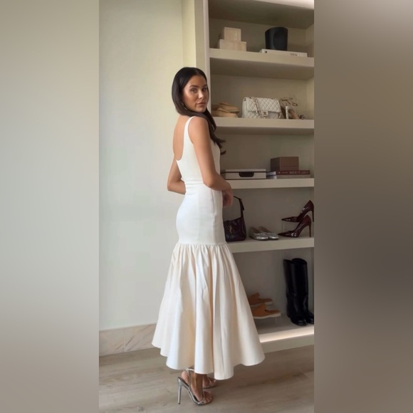 Amore Vintage Creme Drop Waist Midi Dress - Picture 3 of 6